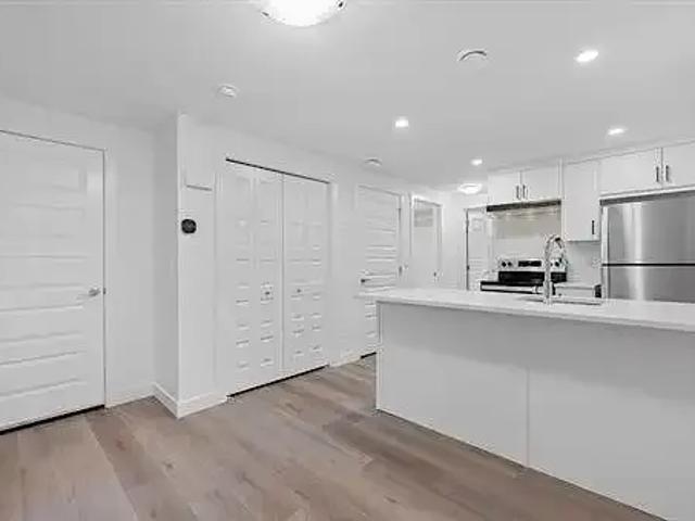 For Rent 2 Bedroom Apartment Calgary AB DS104181463