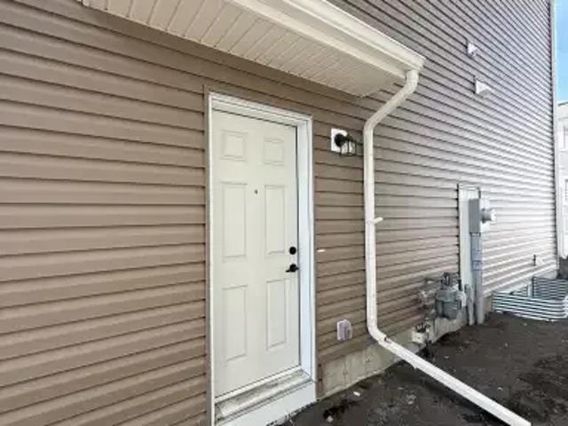 For Rent 2 Bedroom Apartment Calgary AB DS104181677