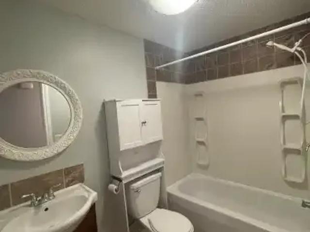 For Rent 2 Bedroom Apartment Calgary AB DS104181986