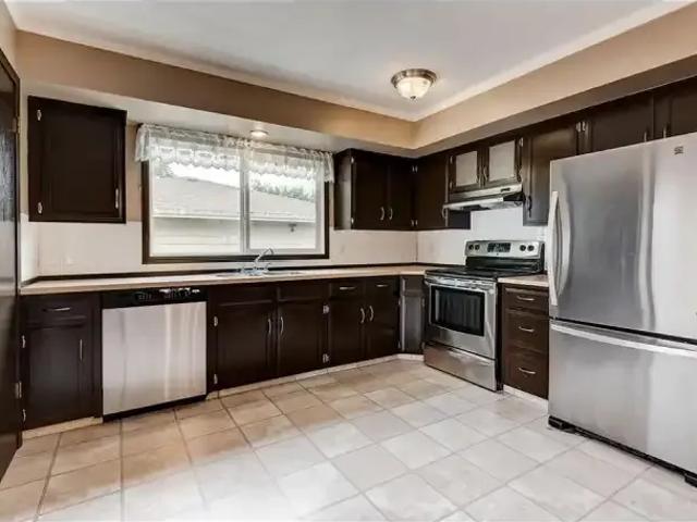 For Rent 2 Bedroom Apartment Calgary AB DS104182660