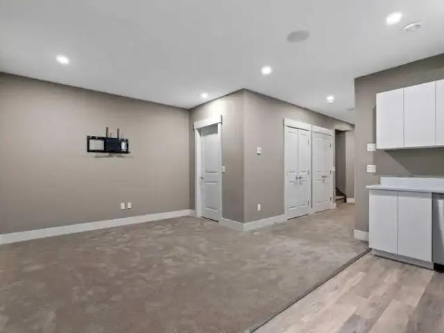 For Rent 2 Bedroom Apartment Calgary AB DS104182046