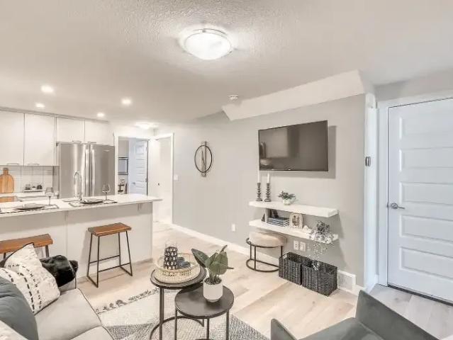 For Rent 2 Bedroom Apartment Calgary AB DS104182377