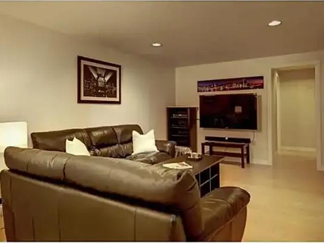 For Rent 2 Bedroom Apartment Calgary AB DS104224781