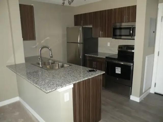 For Rent 2 Bedroom Apartment Calgary AB DS104257325