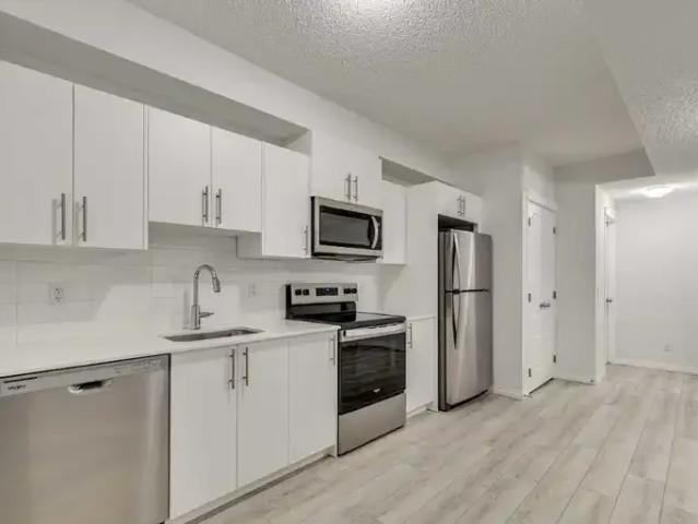 For Rent 2 Bedroom Apartment Calgary AB DS104292184