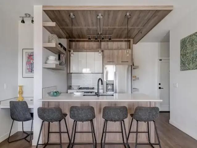 For Rent 2 Bedroom Apartment Calgary AB DS104322075