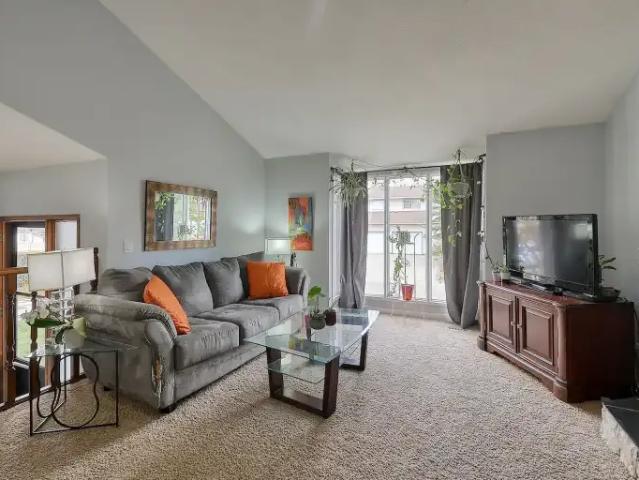 For Rent 2 Bedroom Apartment Calgary AB DS105118608