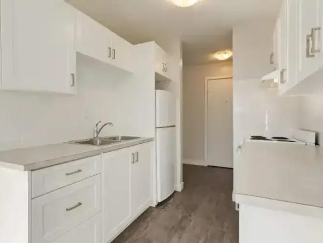 For Rent 2 Bedroom Apartment Camrose AB DS101825936