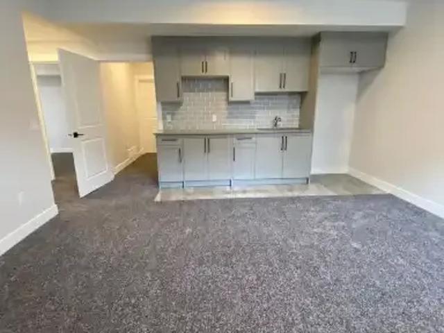 For Rent 2 Bedroom Apartment Chestermere AB DS104180442