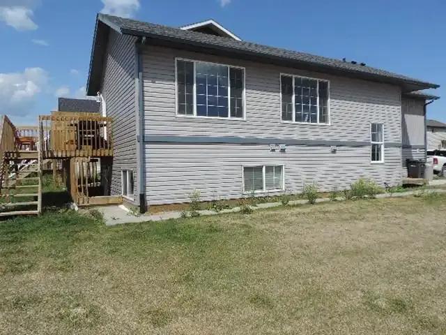 For Rent 2 Bedroom Apartment Cold Lake AB DS105135666