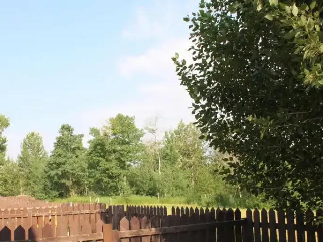 For Rent 2 Bedroom Apartment Dawson Creek BC DS101985447