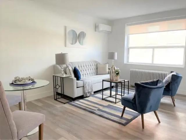 For Rent 2 Bedroom Apartment Etobicoke ON DS100211088