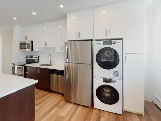 For Rent 2 Bedroom Apartment Etobicoke ON DS103920102