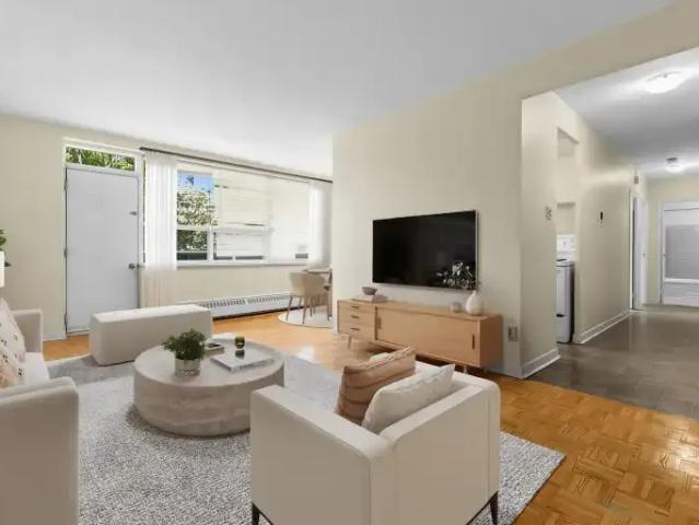 For Rent 2 Bedroom Apartment Etobicoke ON DS104401465
