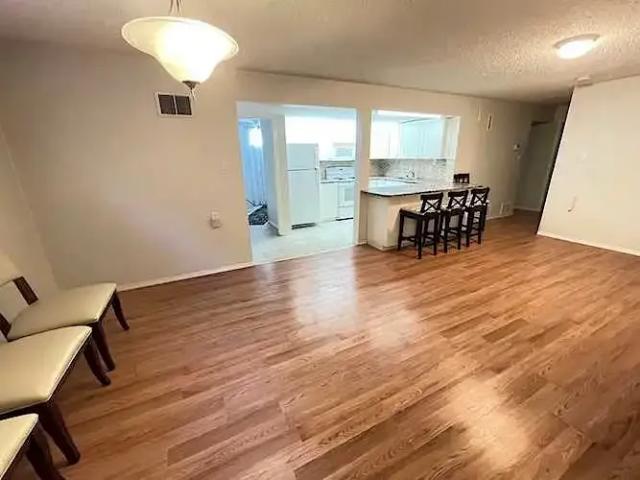 For Rent 2 Bedroom Apartment Edmonton AB DLS101261937