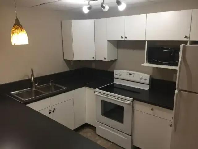 For Rent 2 Bedroom Apartment Edmonton AB DS104178689