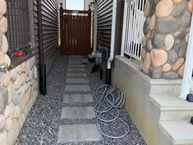For Rent 2 Bedroom Apartment Edmonton AB DS104181678