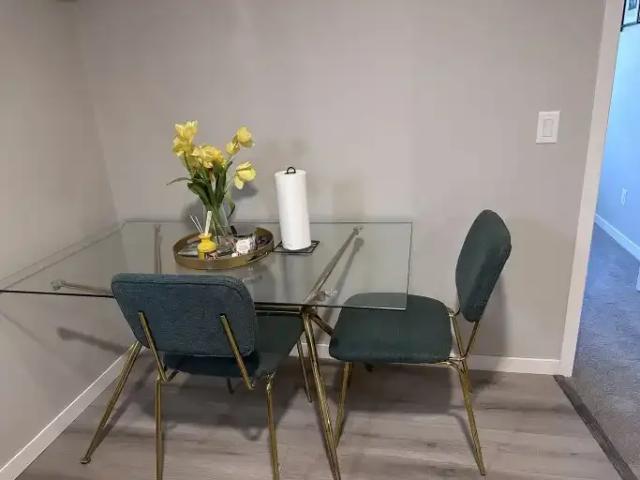 For Rent 2 Bedroom Apartment Edmonton AB DS104182163