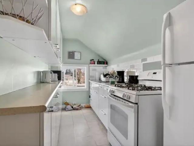 For Rent 2 Bedroom Apartment Edmonton AB DS104257148
