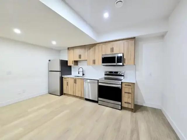 For Rent 2 Bedroom Apartment Edmonton AB DS104794683