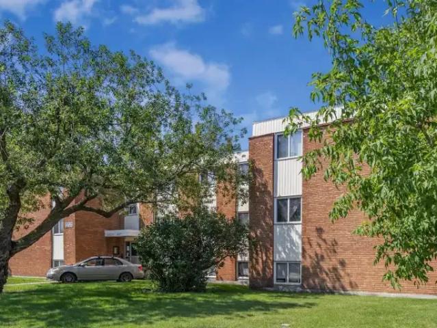 For Rent 2 Bedroom Apartment Edmonton AB DS105087915