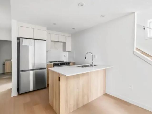 For Rent 2 Bedroom Apartment Edmonton AB DS102434222