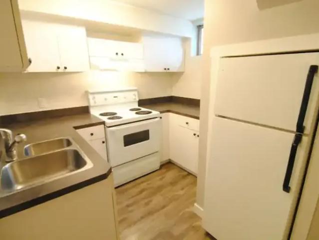 For Rent 2 Bedroom Apartment Edmonton AB DS102846736