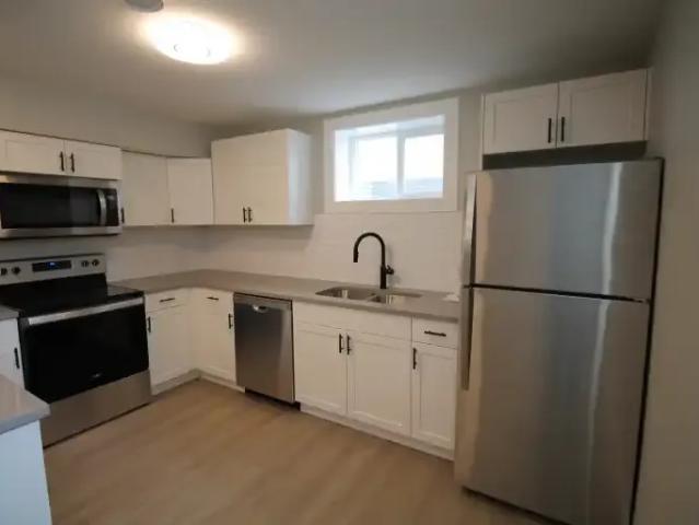 For Rent 2 Bedroom Apartment Edmonton AB DS103694733