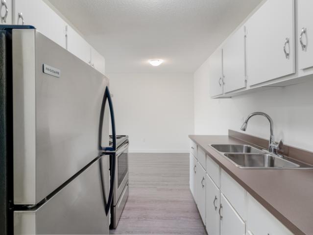 For Rent 2 Bedroom Apartment Edmonton AB DS93581741