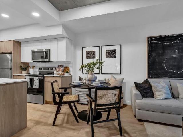 For Rent 2 Bedroom Apartment Edmonton AB DS98313273