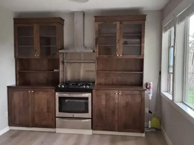 For Rent 2 Bedroom Apartment Falkland BC DS105087945