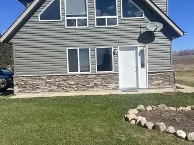 For Rent 2 Bedroom Apartment Fallis AB DS101948387