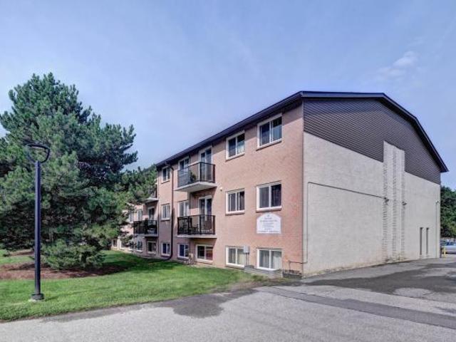 For Rent 2 Bedroom Apartment Fergus ON DS87054963