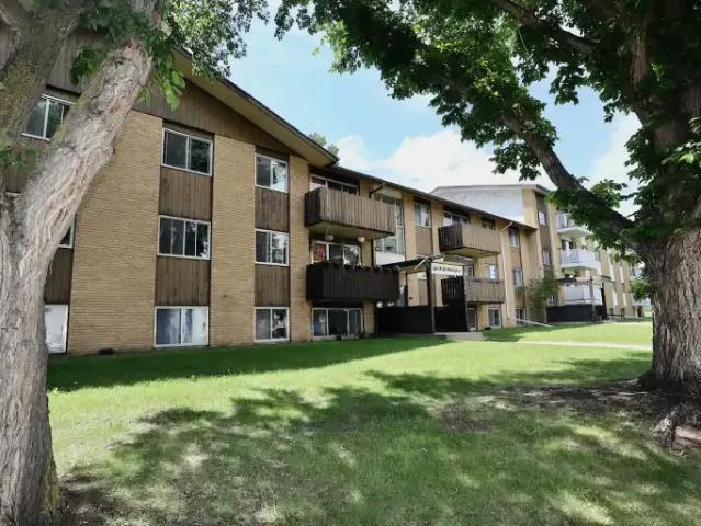 For Rent 2 Bedroom Apartment Fort Saskatchewan AB DS104711336