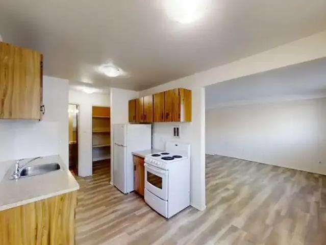 For Rent 2 Bedroom Apartment Grande Prairie AB DLS102204200