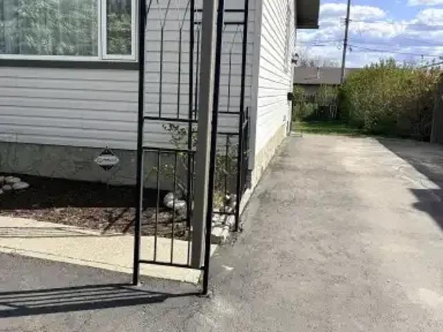 For Rent 2 Bedroom Apartment Grande Prairie AB DS102658567