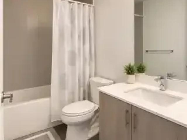 For Rent 2 Bedroom Apartment Grimsby ON DS103119079