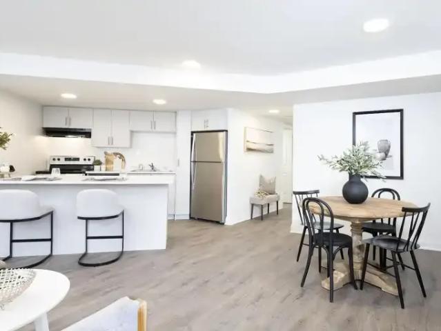 For Rent 2 Bedroom Apartment Hamilton ON DS101826708