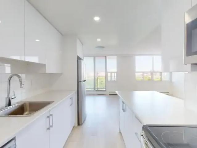 For Rent 2 Bedroom Apartment Hamilton ON DS103920097