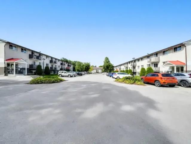 For Rent 2 Bedroom Apartment Hanover ON DS94983876