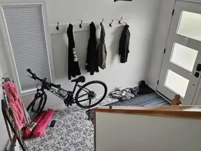 For Rent 2 Bedroom Apartment High River AB DS104178906