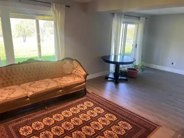 For Rent 2 Bedroom Apartment King City ON DS105198407