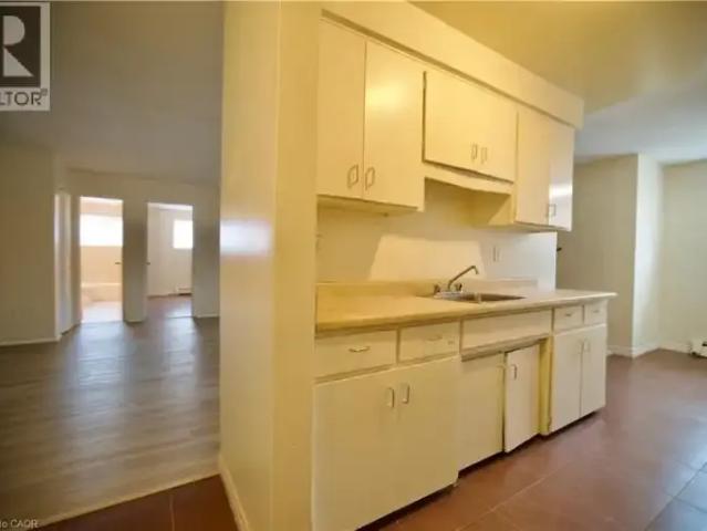 For Rent 2 Bedroom Apartment Kitchener ON DLS100171202
