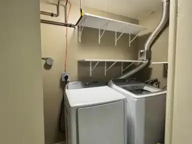 For Rent 2 Bedroom Apartment Kitchener ON DS100669211