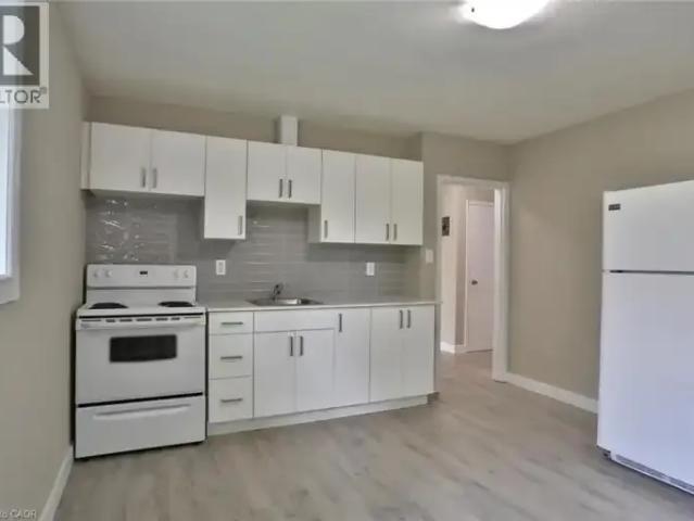 For Rent 2 Bedroom Apartment Kitchener ON DS101612816