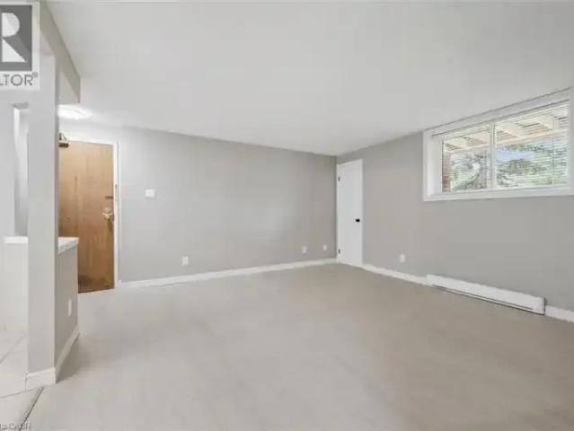 For Rent 2 Bedroom Apartment Kitchener ON DS103579372