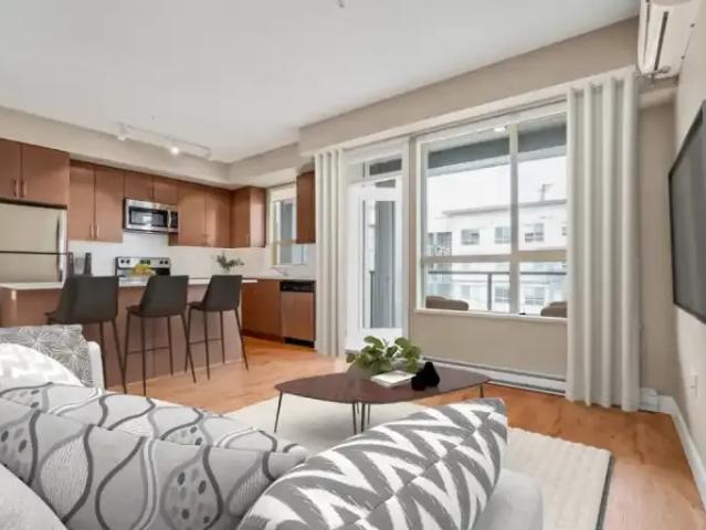 For Rent 2 Bedroom Apartment Langley BC DS104469940