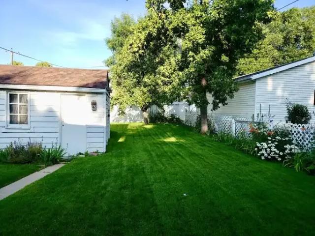 For Rent 2 Bedroom Apartment Lethbridge AB DS104888693