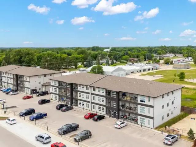 For Rent 2 Bedroom Apartment Lorette MB DLS102017967