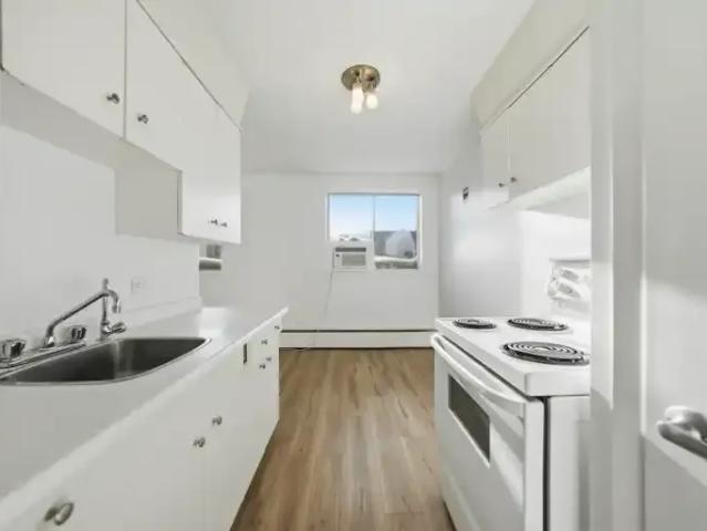 For Rent 2 Bedroom Apartment Regina SK DS100525499